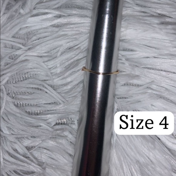 Wire ring. - Picture 1 of 1